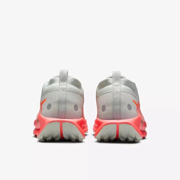 Nike Pegasus Trail 5 GTX  Light Silver/Hyper Crimson FQ0908 004 - Picture 5 of 6